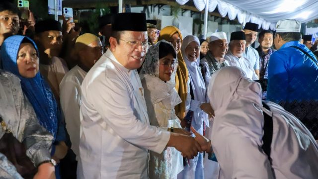 Wali Kota Pematangsiantar Wesly Silalahi SH MKn Sambut Kepulangan Jamaah Haji di Balai Kota