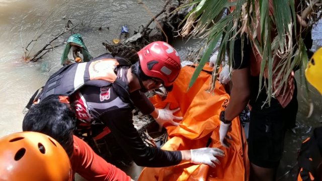 Bocah Hanyut di Sungai Bah Sosopan Ditemukan